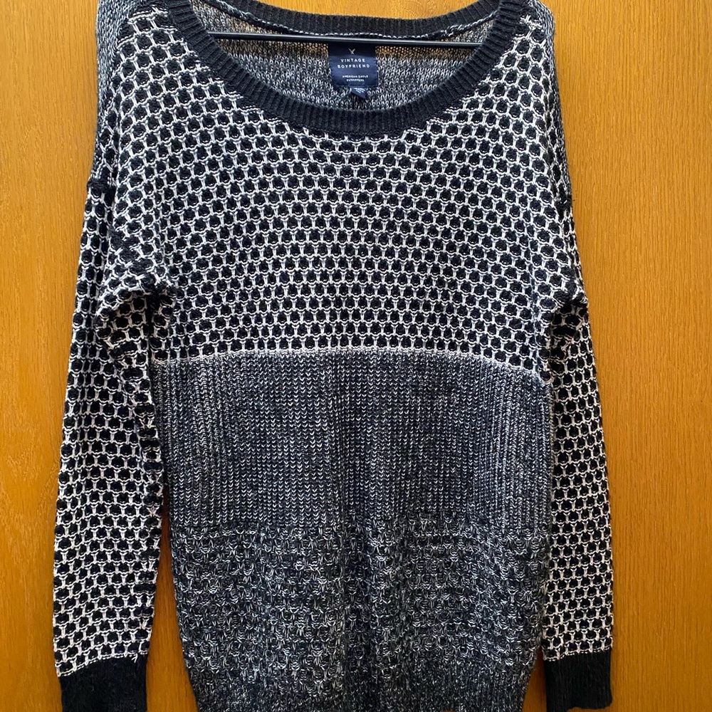 Black and white American eagle sweater